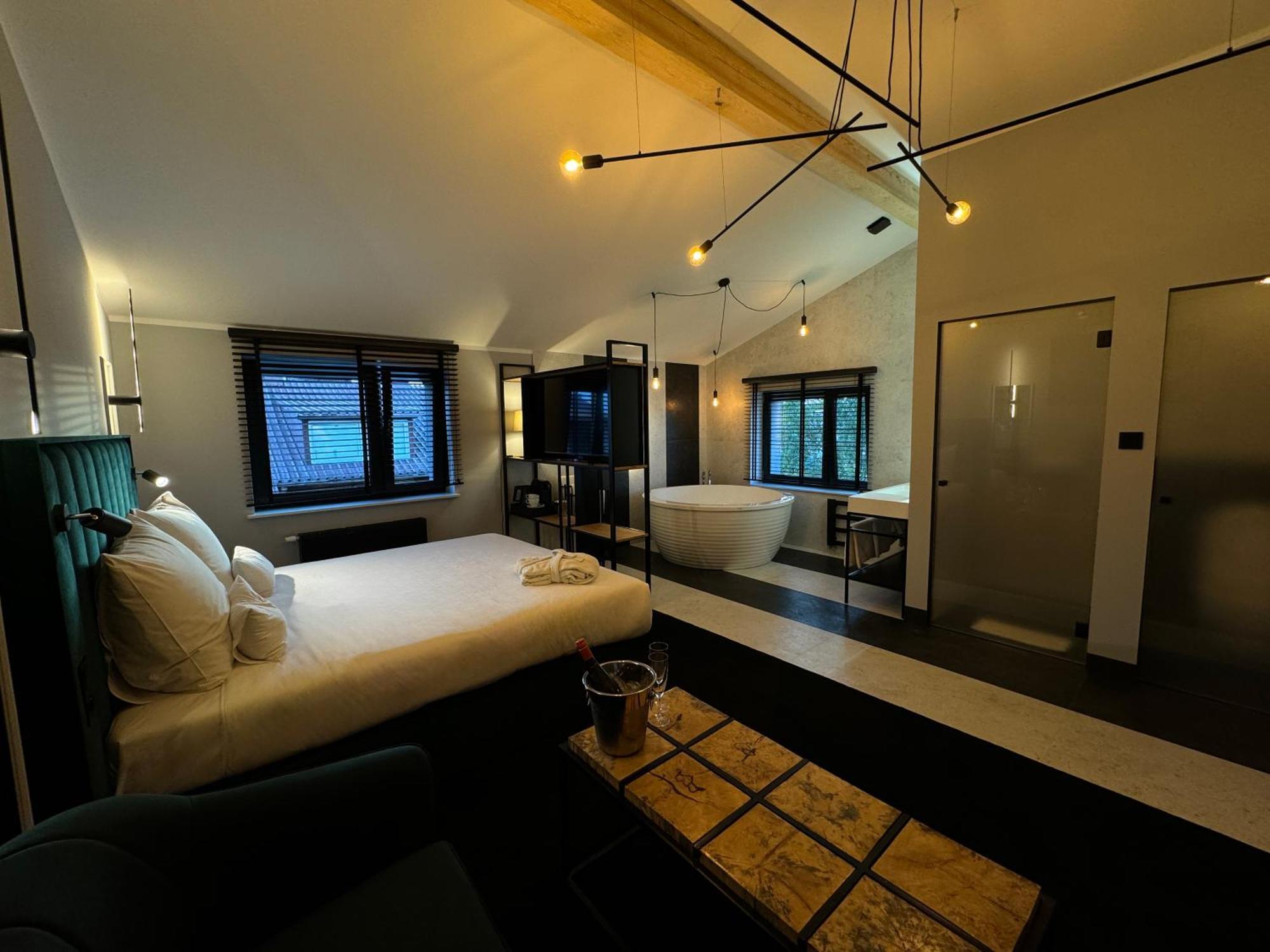 Amber Blue Wellness & Spa (Adults Only) Карвиа Экстерьер фото